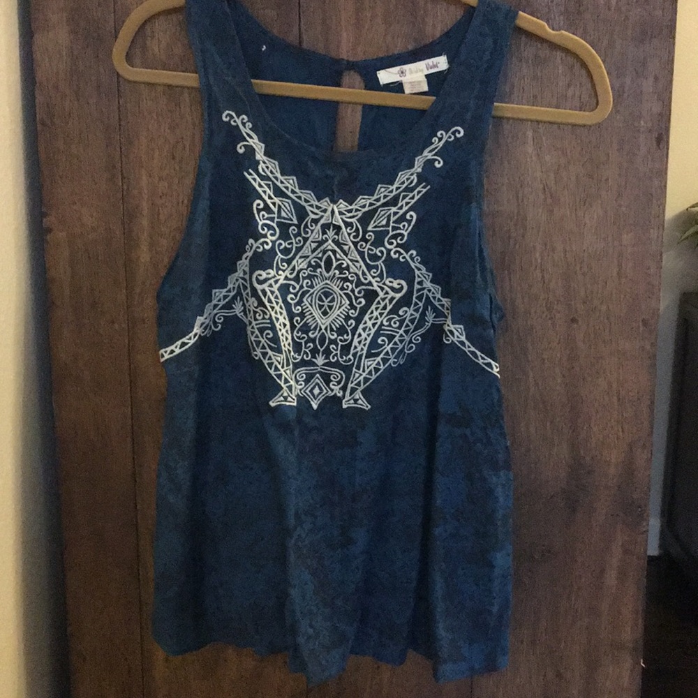 Tank top with embroidery.  Shrinking Violet S